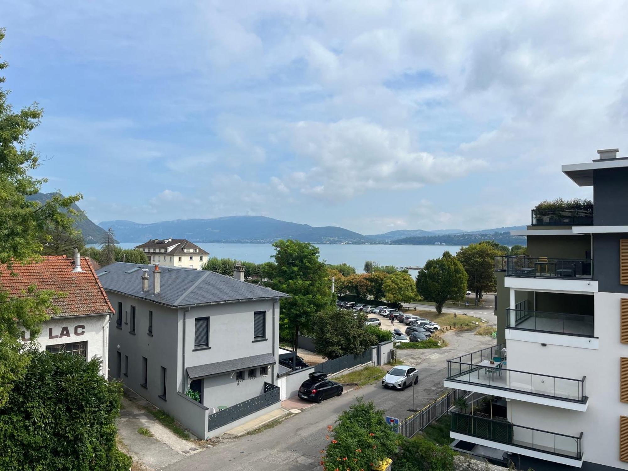 Savoy Hotel Le Bourget-du-Lac Exterior foto